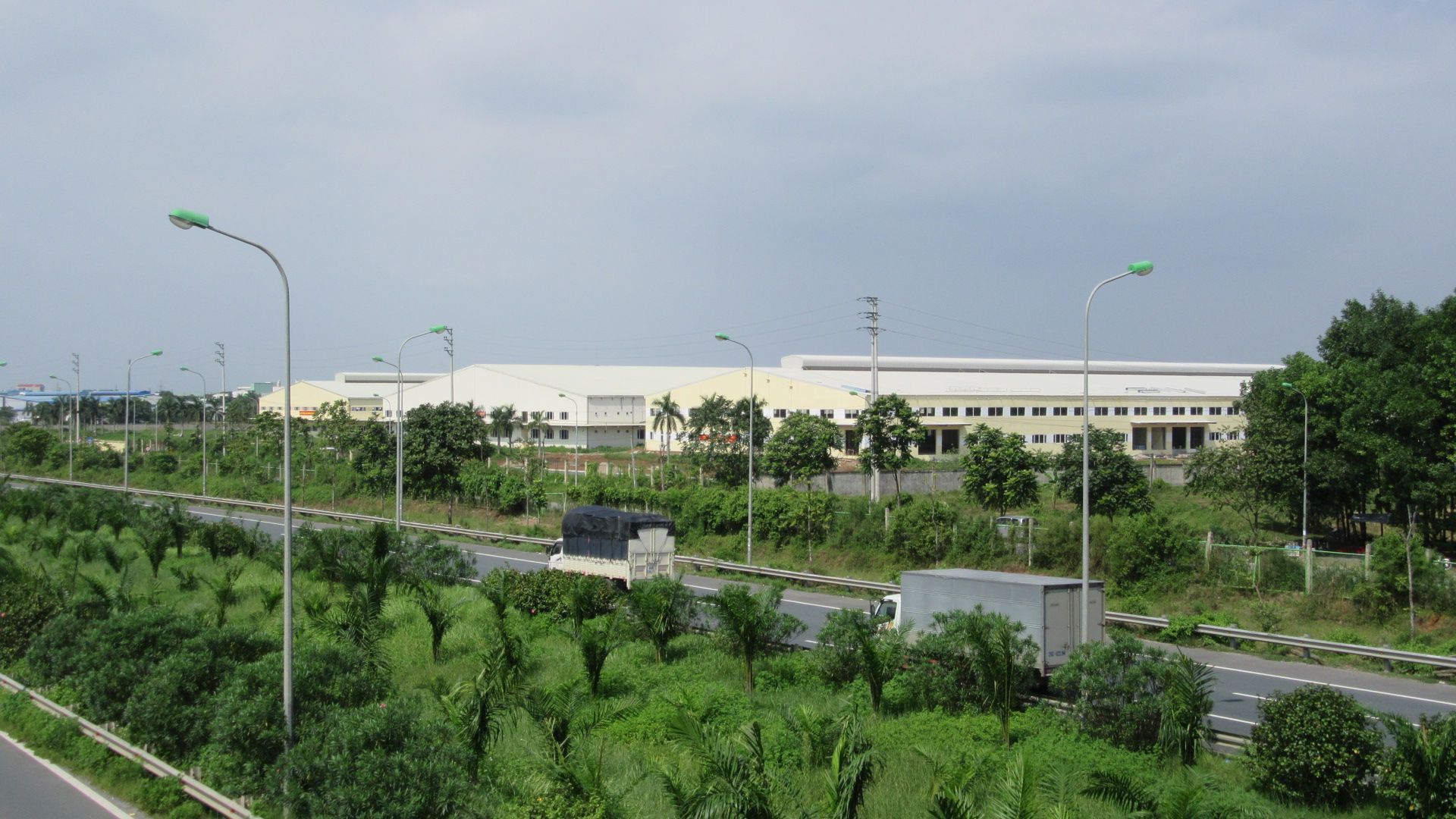 Đầu tư di dời Công ty thuốc lá Thăng Long
